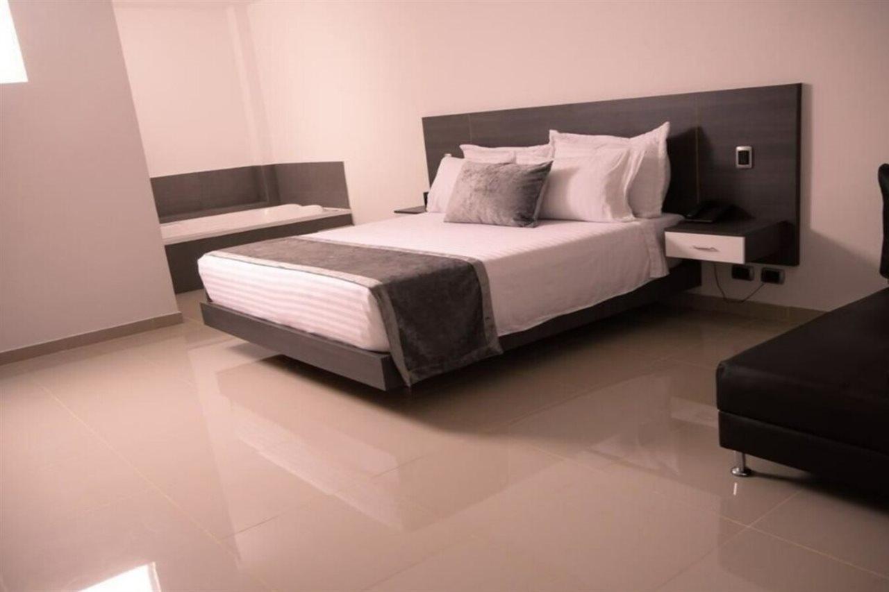 Calle 10 Express Hotel Medellín Extérieur photo