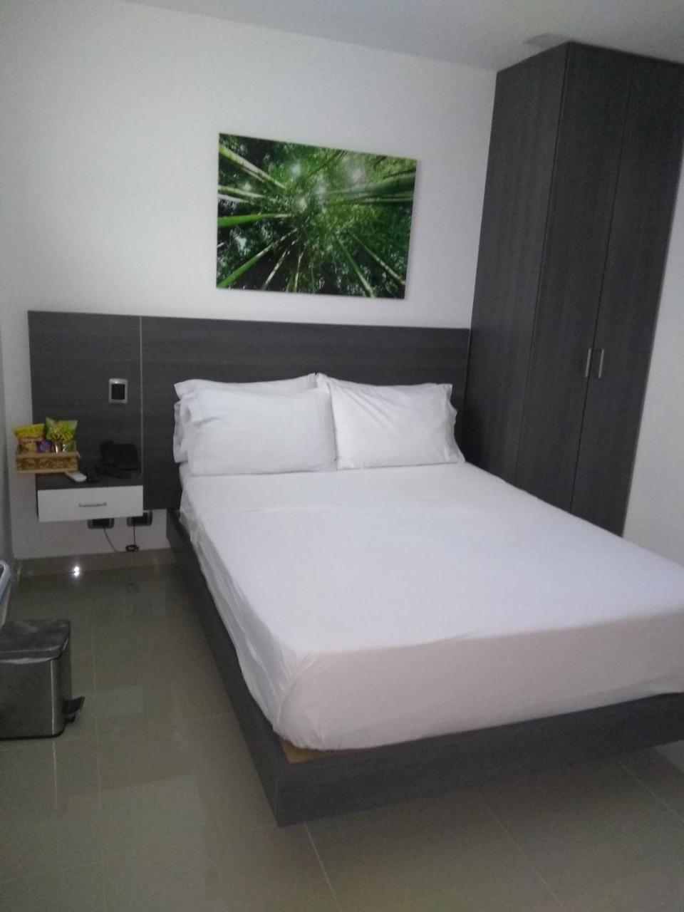 Calle 10 Express Hotel Medellín Extérieur photo