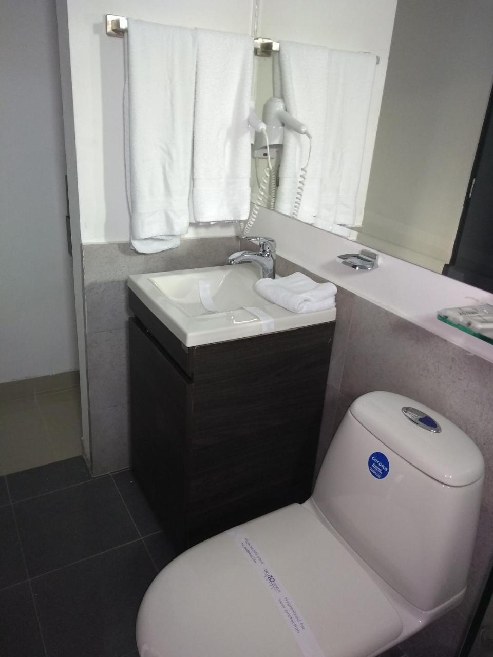 Calle 10 Express Hotel Medellín Extérieur photo